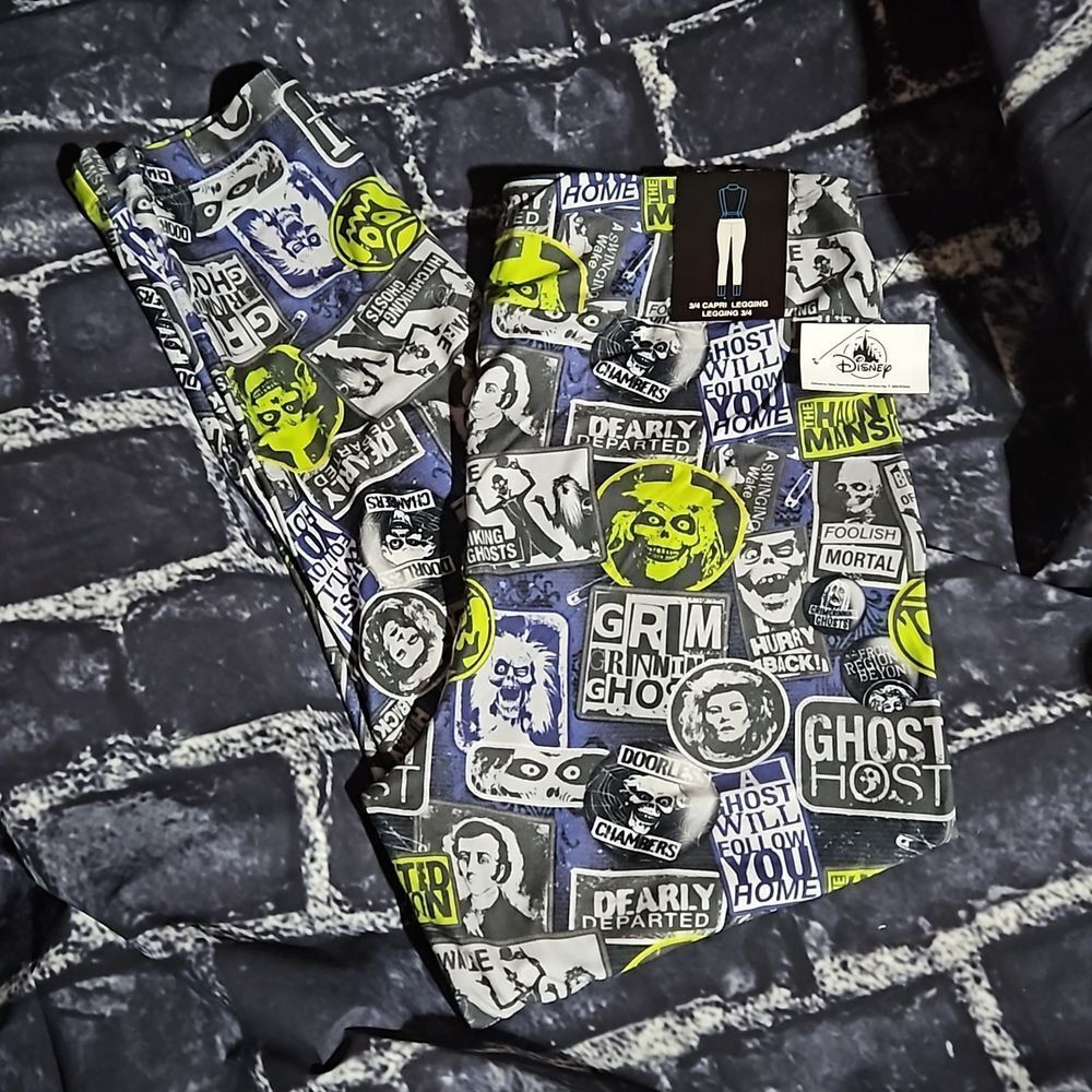 Disney Haunted Mansion 3/4 Capri Legging size Small NWT